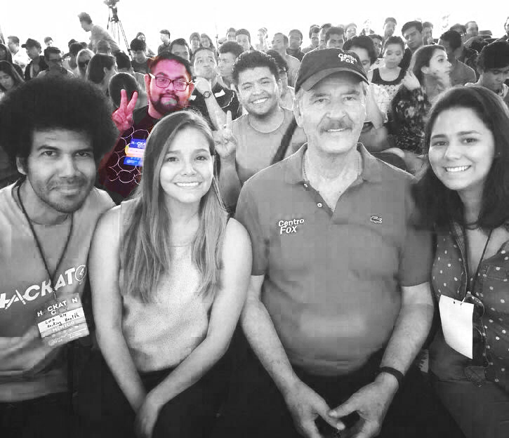 Fotografía con el presidente Vicente Fox Quezada